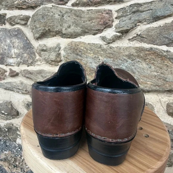 Sanita Brown Leather Slip-On Professional Clogs - Picture 6 of 6